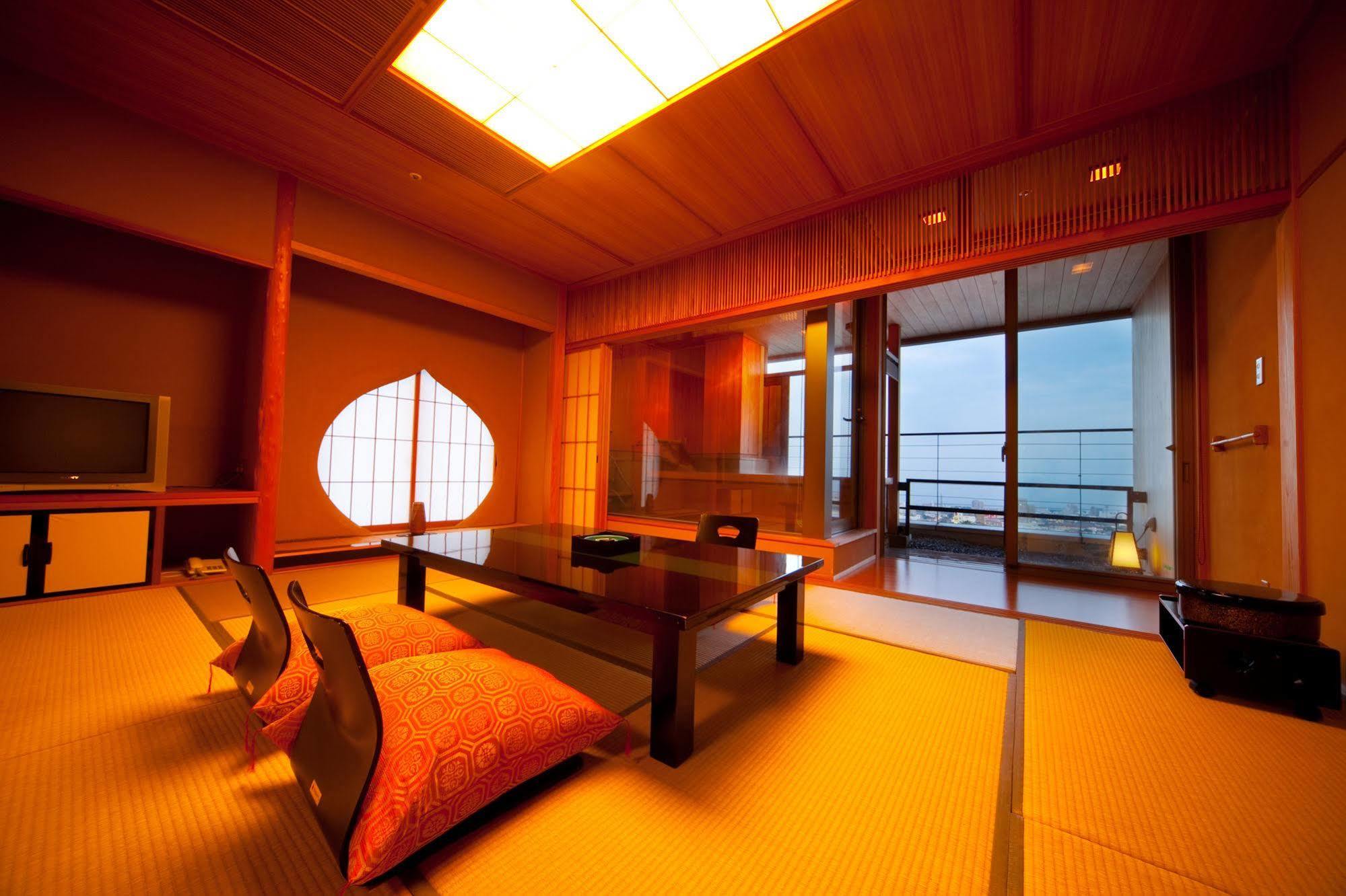 Hotel Sansuikan Beppu Zewnętrze zdjęcie